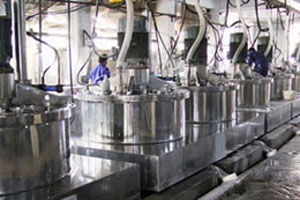 上懸式全自動(dòng)刮刀離心機(jī)如何安裝